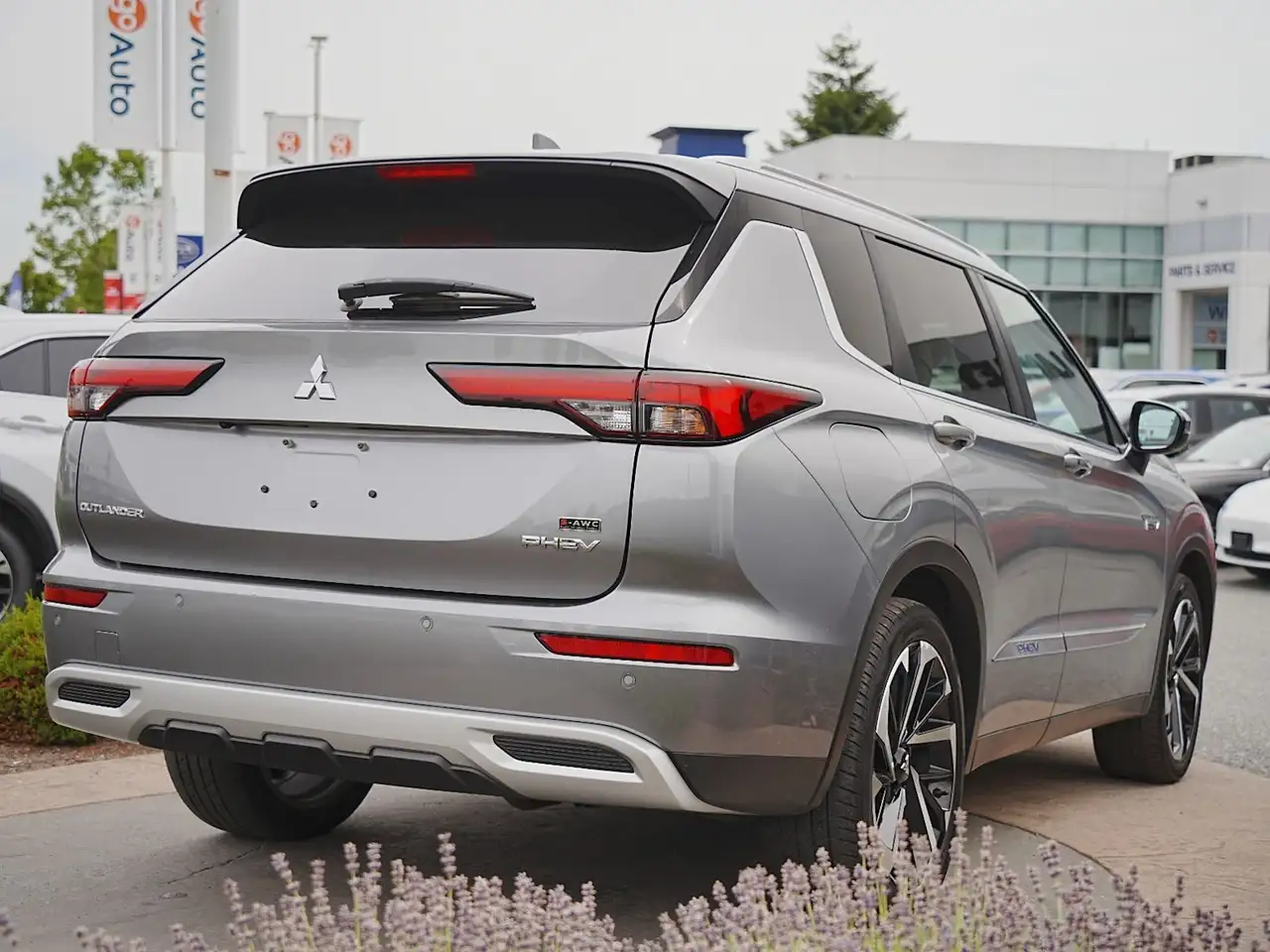 Mitsubishi Outlander снимка Mitsubishi Outlander