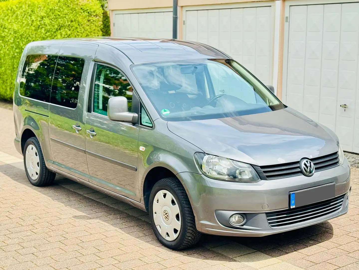Volkswagen Caddy RONCALLI Edition 30 7-Si Maxi Klima,TÜV 2027 Grau - 2