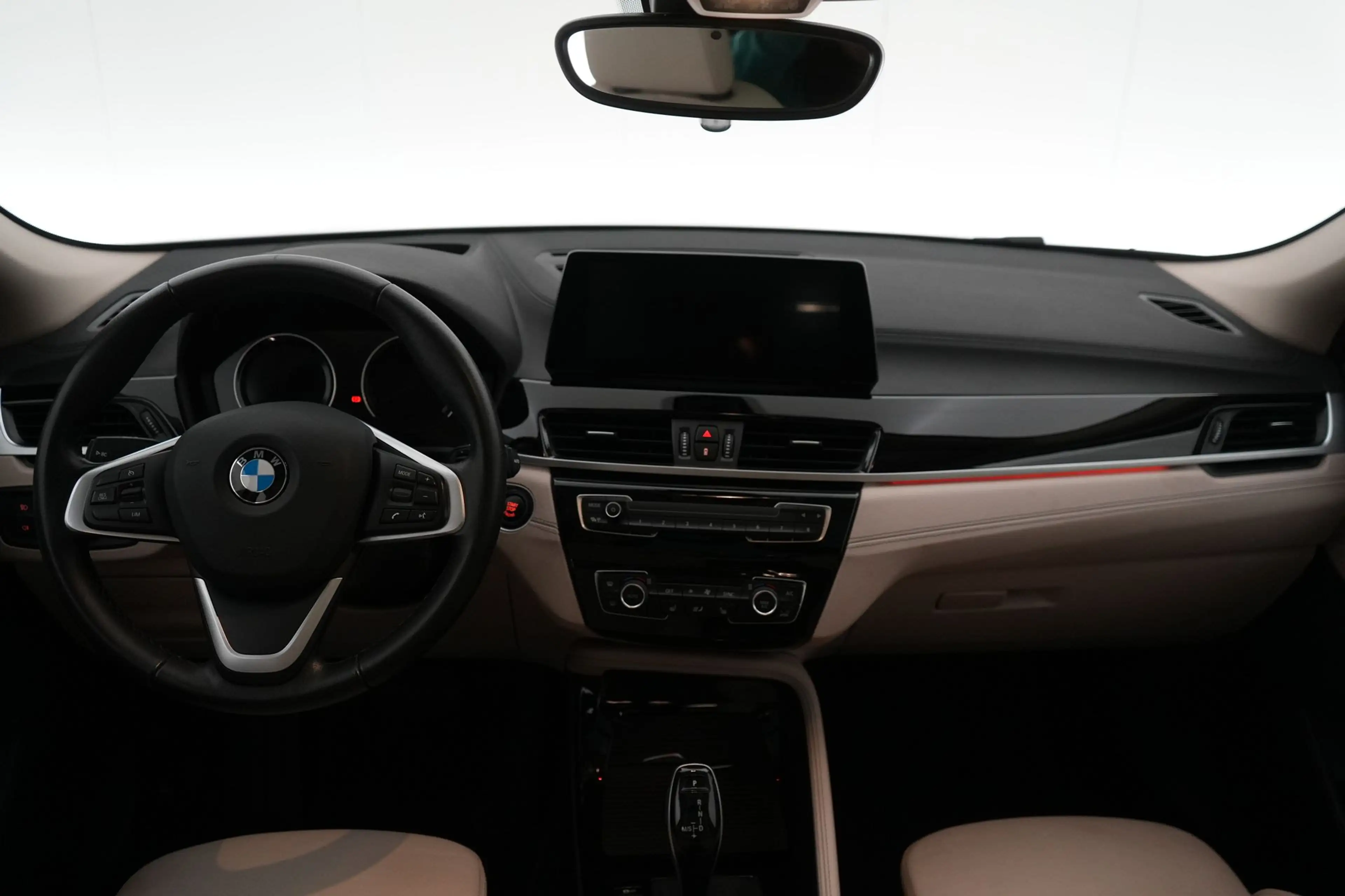 BMW X2 1.5 sDrive18iA Business+ LEDER/CUIR LED GPS PDC CA — photo 13