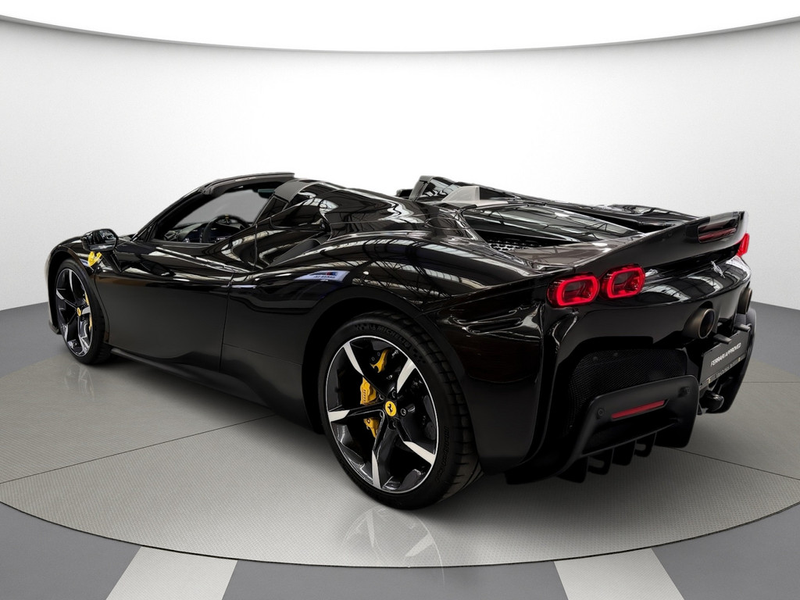 Ferrari SF90 Spider — photo 6