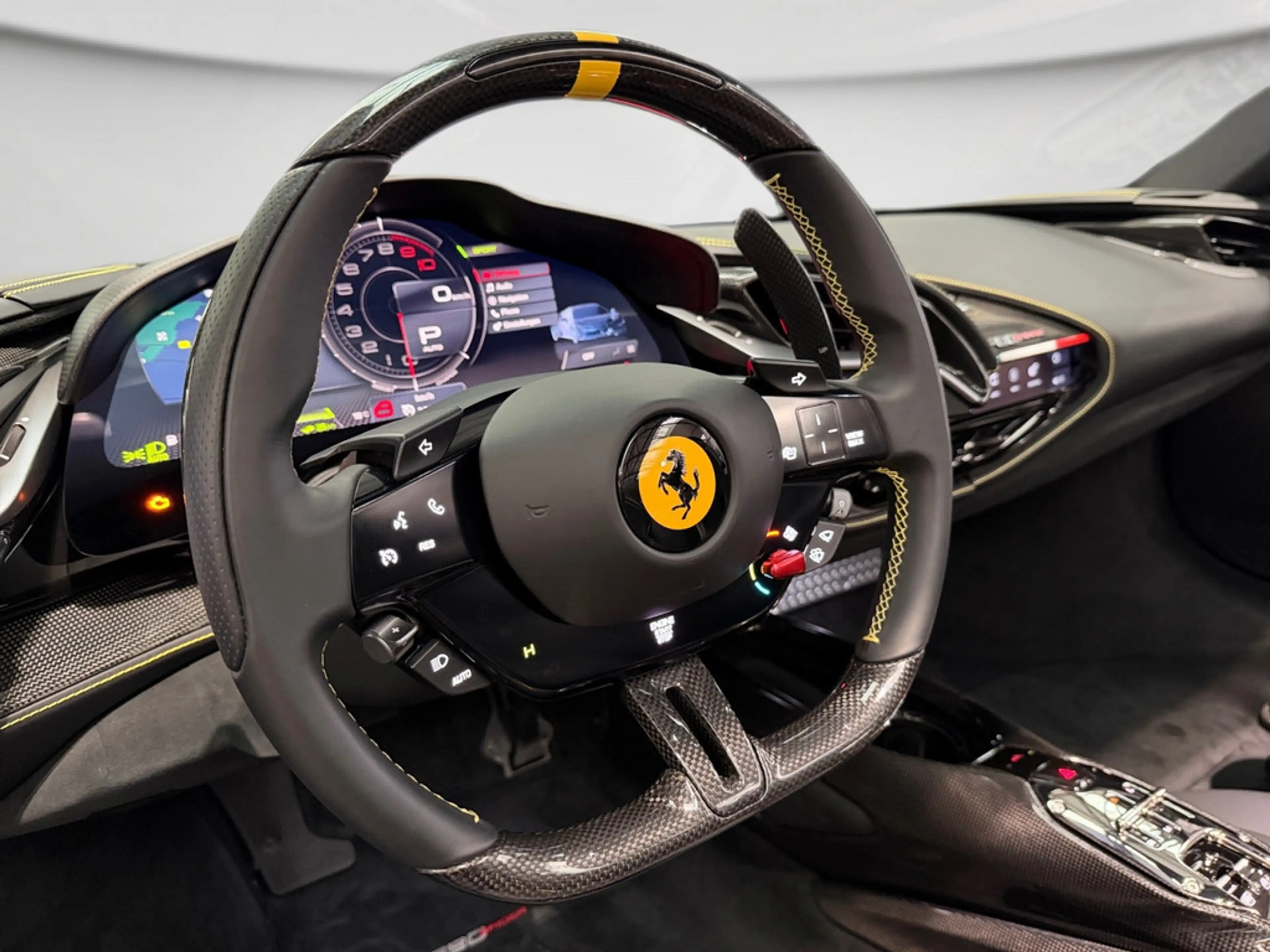 Ferrari SF90 Spider — photo 15