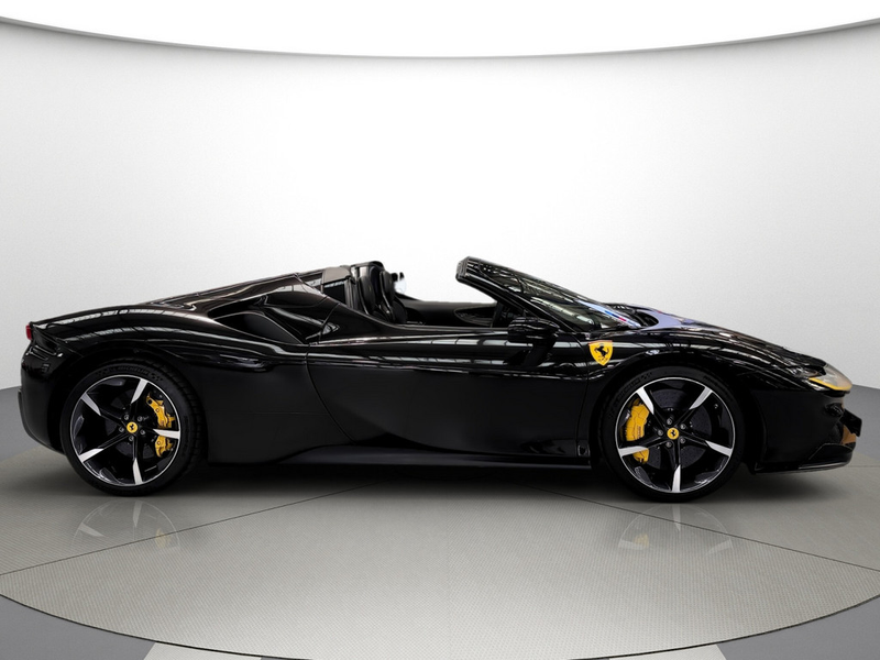 Ferrari SF90 Spider — photo 10