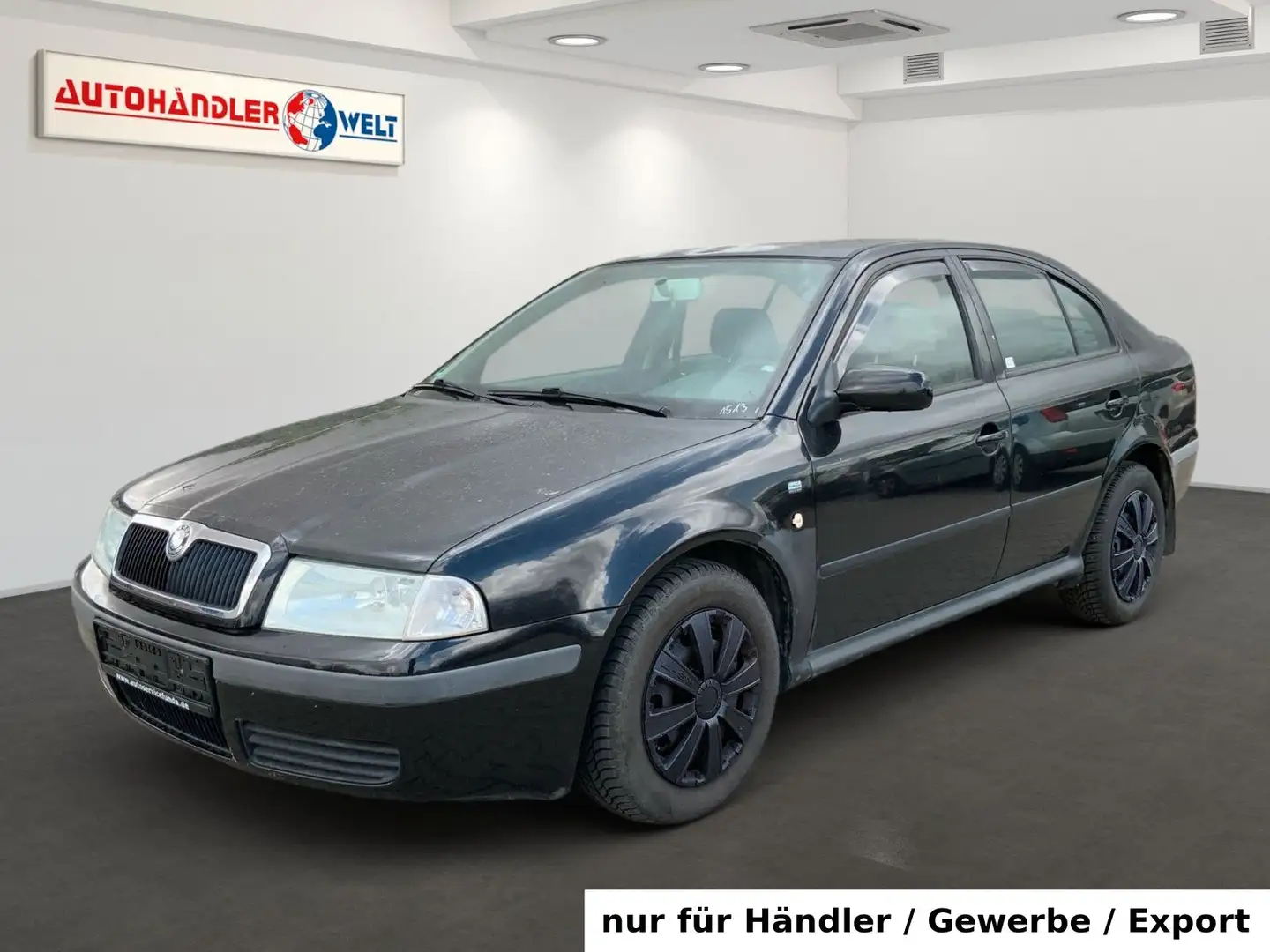 Skoda Octavia Lim. 1.6 Selection Klimaanlage Schwarz - 1