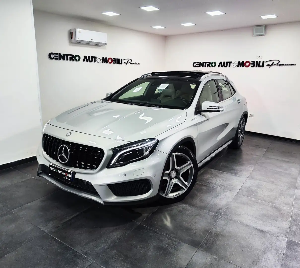 Mercedes-Benz GLA 220 GLA 220 CDI Automatic 4Matic Premium Tetto Gris - 1