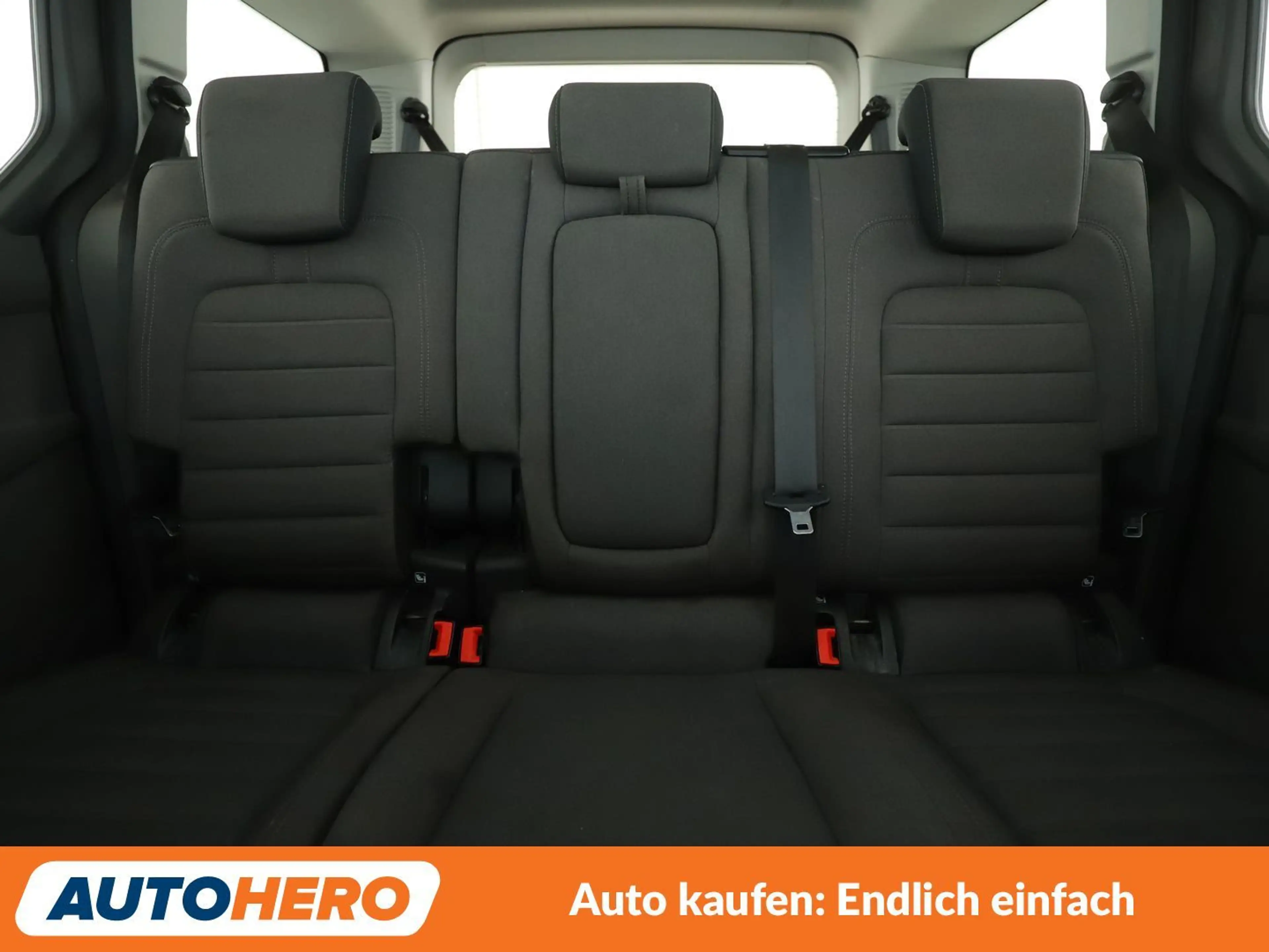 Ford Grand Tourneo 1.5 TDCi EcoBlue Titanium *NAVI*TEMPO*BI-XENON*PDC — photo 15