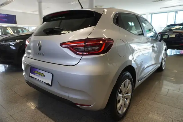 Renault Clio view 5