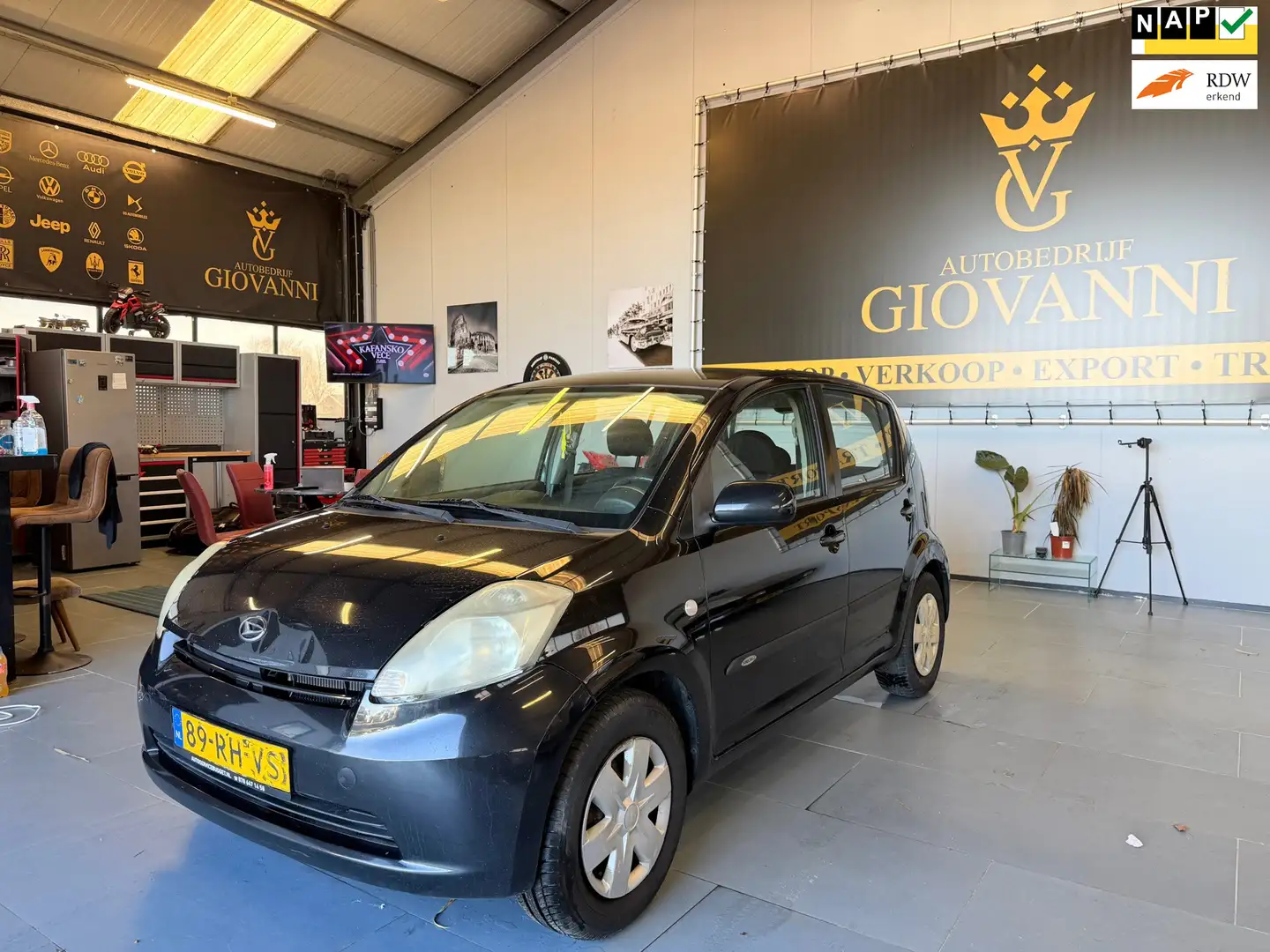 Daihatsu Sirion 2 1.0-12V Trend inruil mogelijk Schwarz - 1