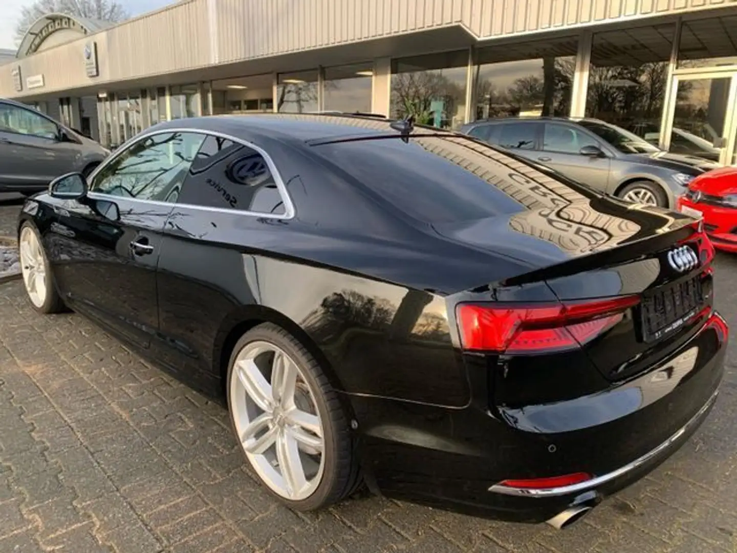 Audi A5 Coupe Quattro design S-Tronic/STANDH/LED/B&O Schwarz - 2