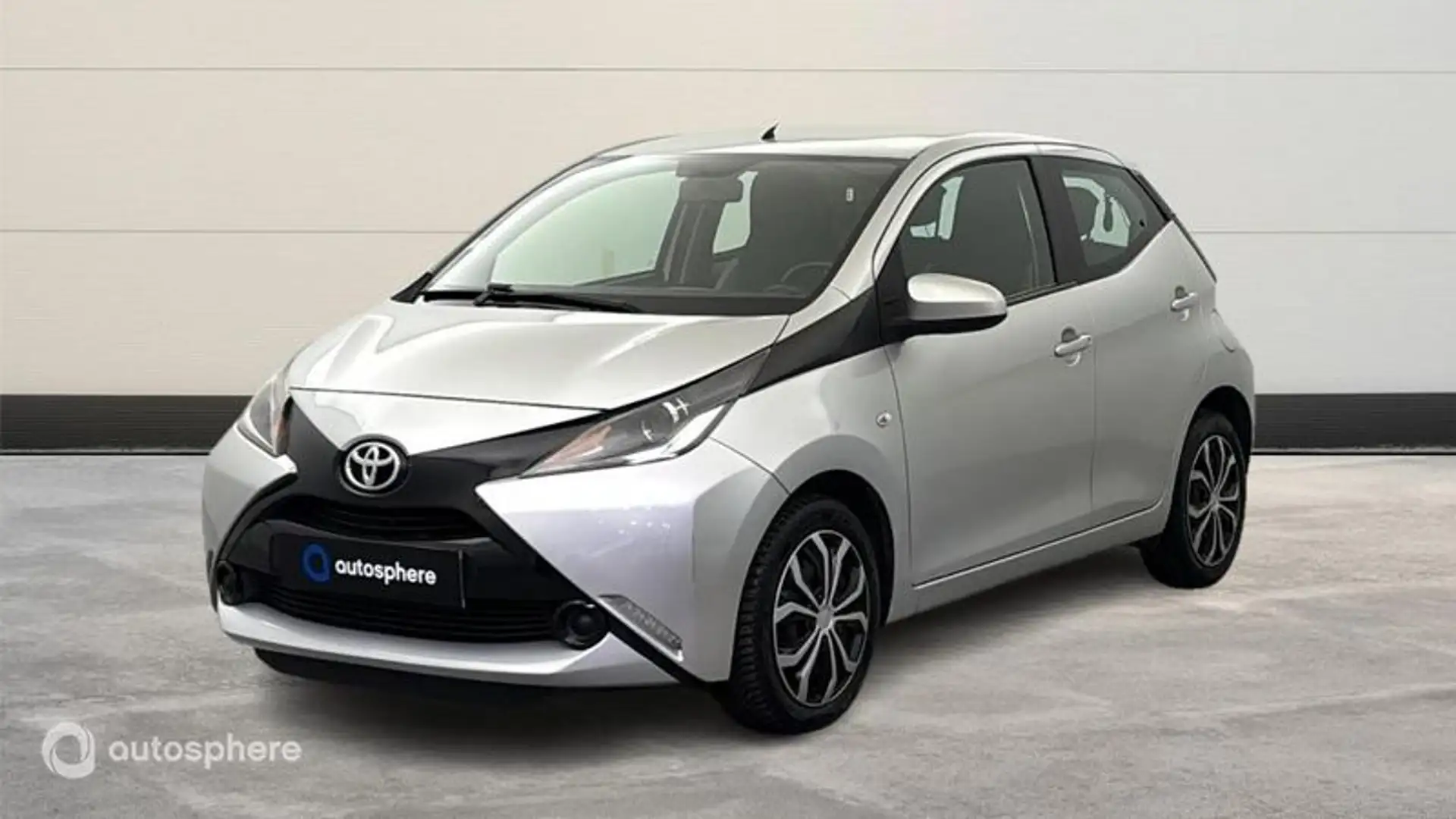 Toyota Aygo 1.0 VVT-i 69ch x-play 5p - 1