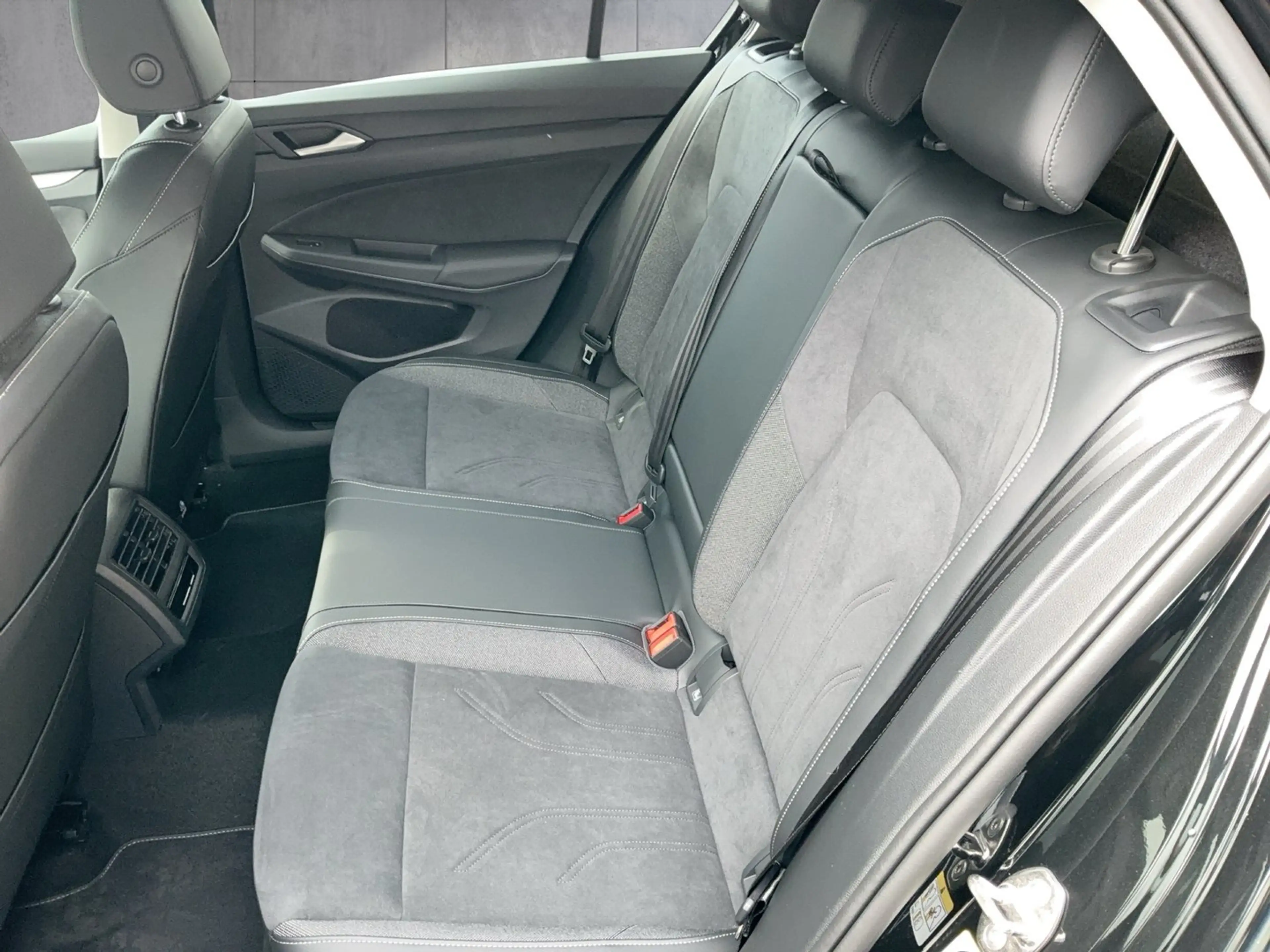 Volkswagen Golf Rabbit TSI — photo 11