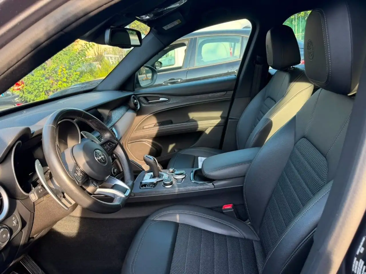 Alfa Romeo Stelvio 2023