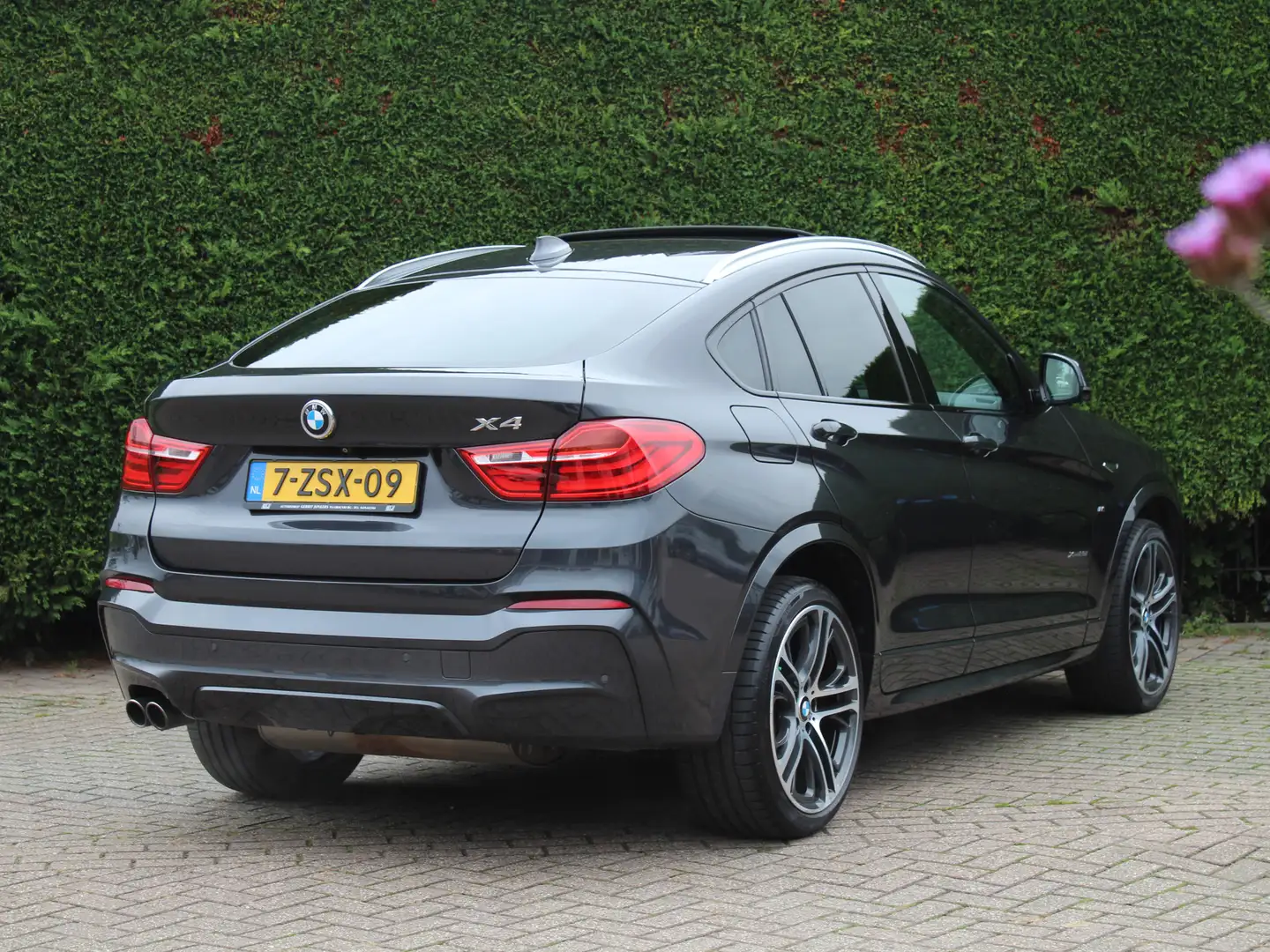 BMW X4 xDrive28i High Executive M Sport | Schuifdak | Tre Grau - 2