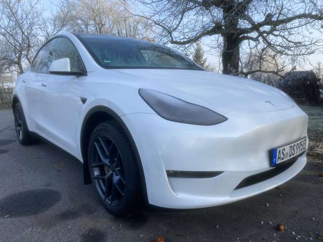 Tesla Model Y Long Range Dual Motor AWD