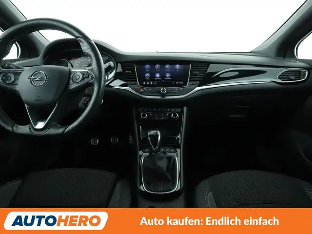 Opel Astra view 12