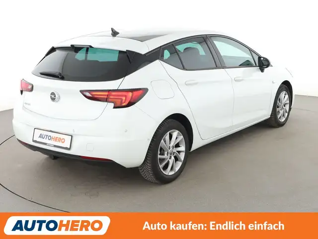 Opel Astra view 6