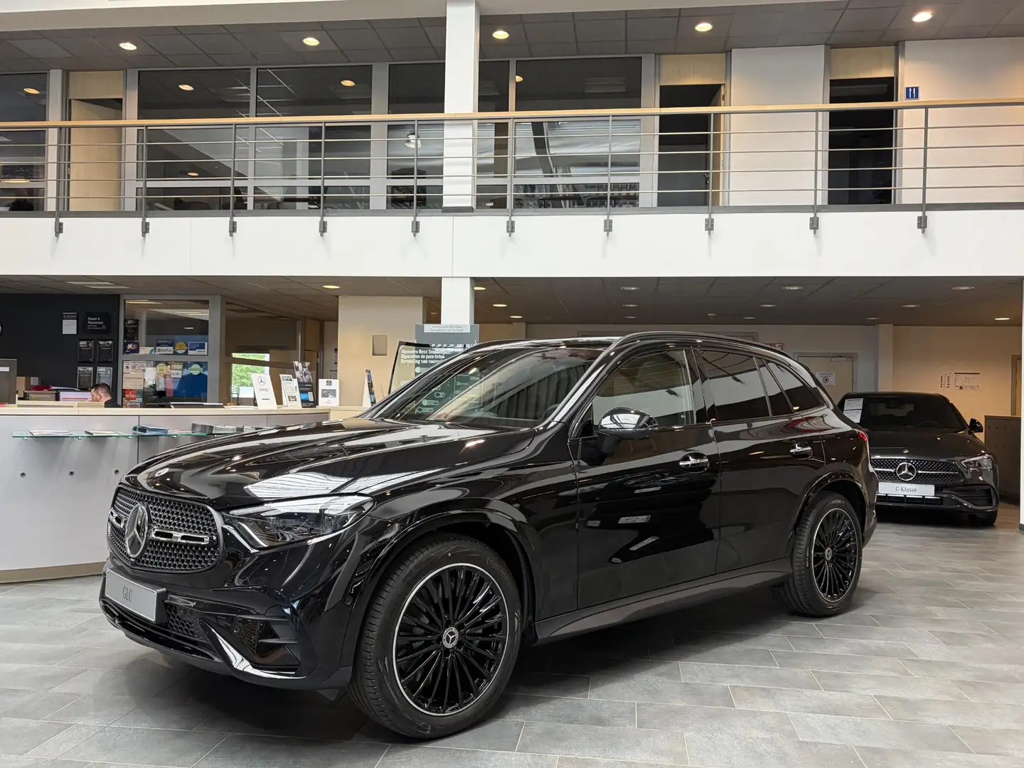 MERCEDES-BENZ Glc