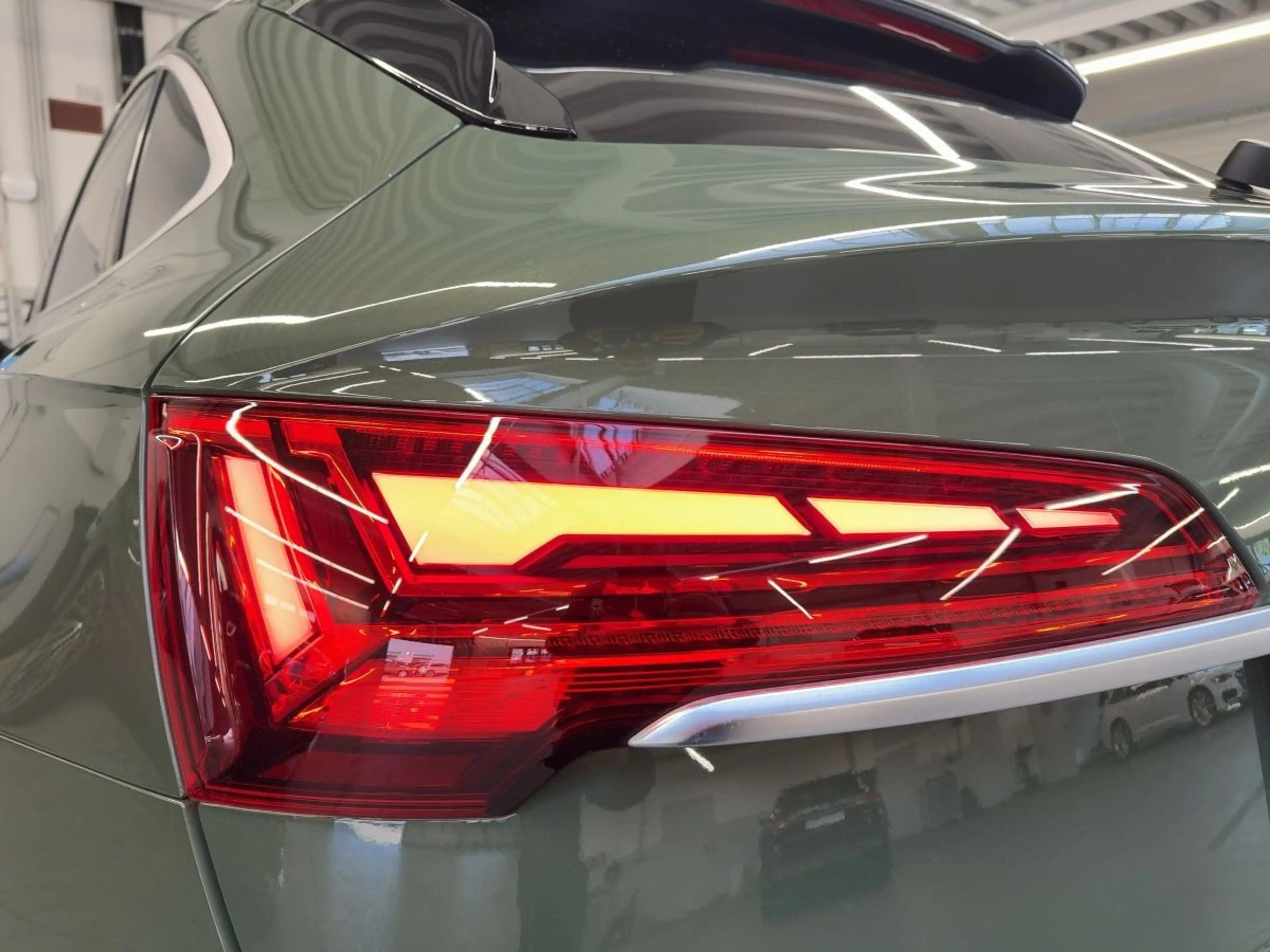 Audi Q5 advanced 40 TDI quattro Matrix Pano — photo 14