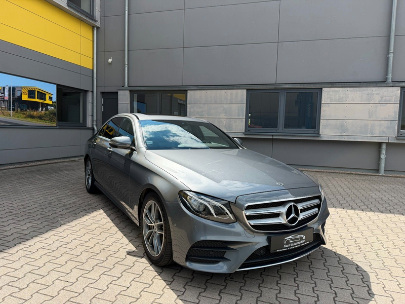 Mercedes-Benz E 300 AMG/SCHIEBEDACH/LED/NAVI/KAMERA/SHZ* — photo 4