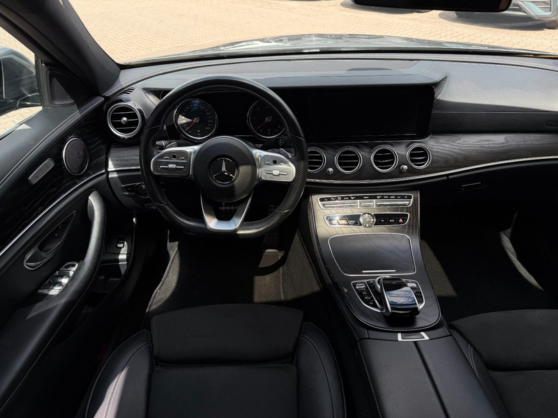 Mercedes-Benz E 300 AMG/SCHIEBEDACH/LED/NAVI/KAMERA/SHZ* — photo 15