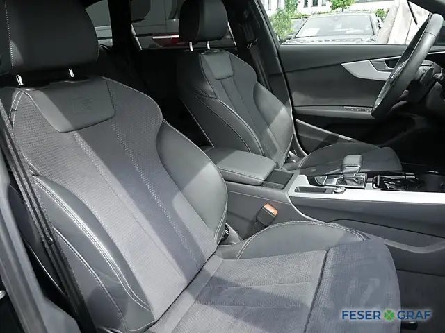 Audi A4 view 6