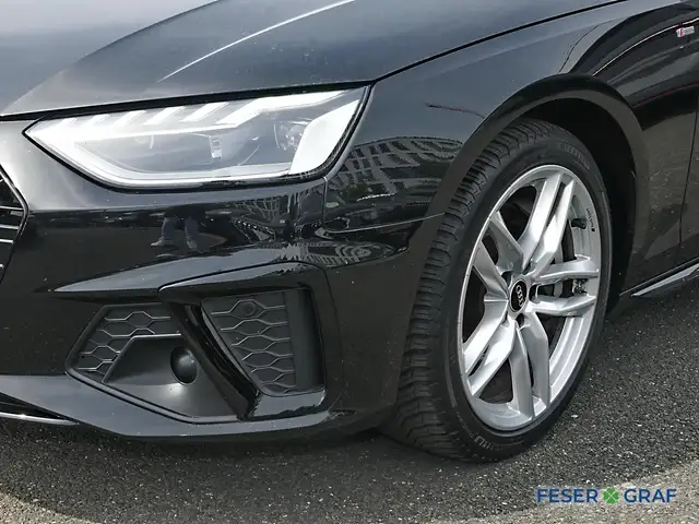 Audi A4 view 11