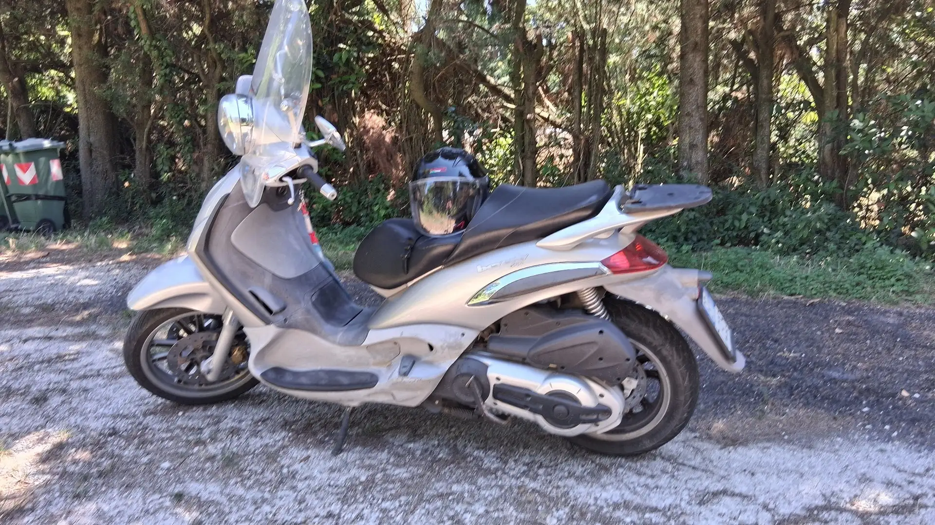 Piaggio Beverly 500 Ezüst - 2
