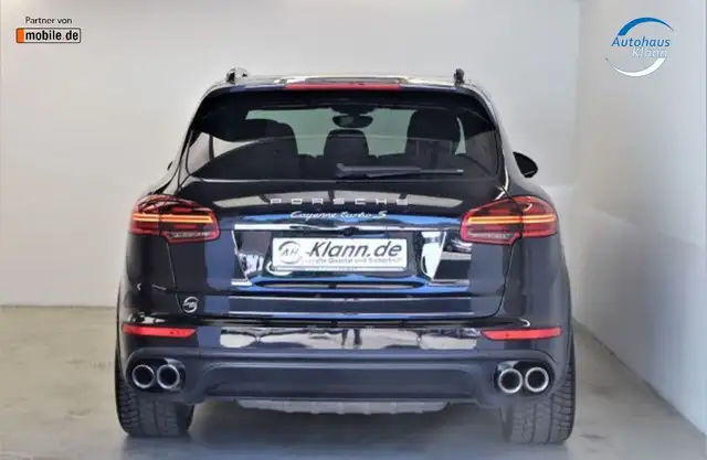 Porsche Cayenne view 7