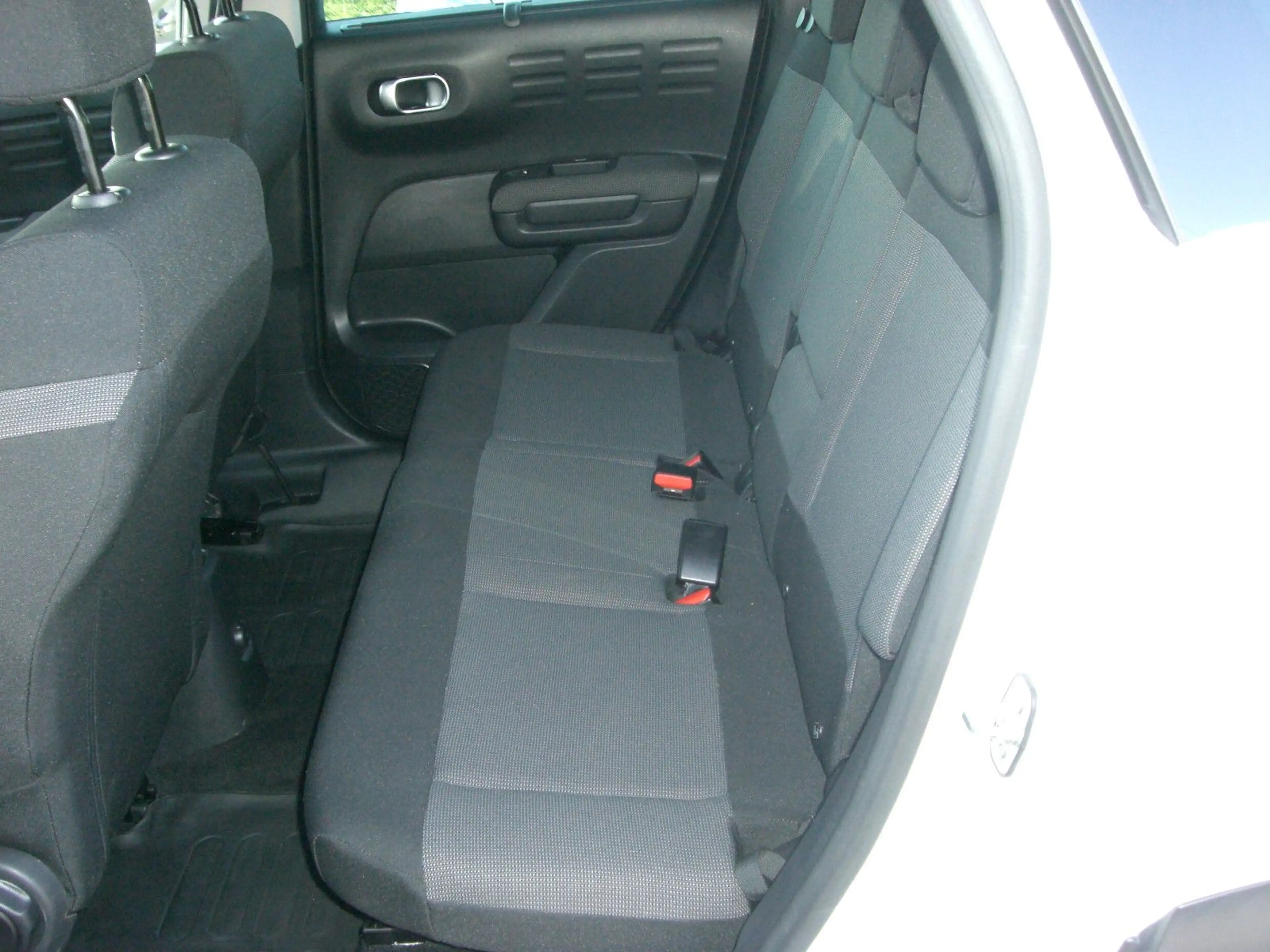 Citroen C3 Aircross Shine 2.Hand,Automatik&Navi — photo 12