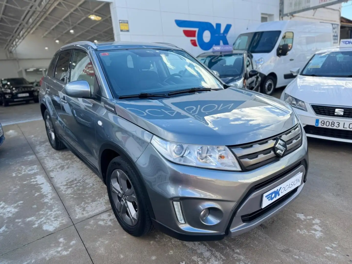 Suzuki Vitara 1.6DDiS GL Gris - 2