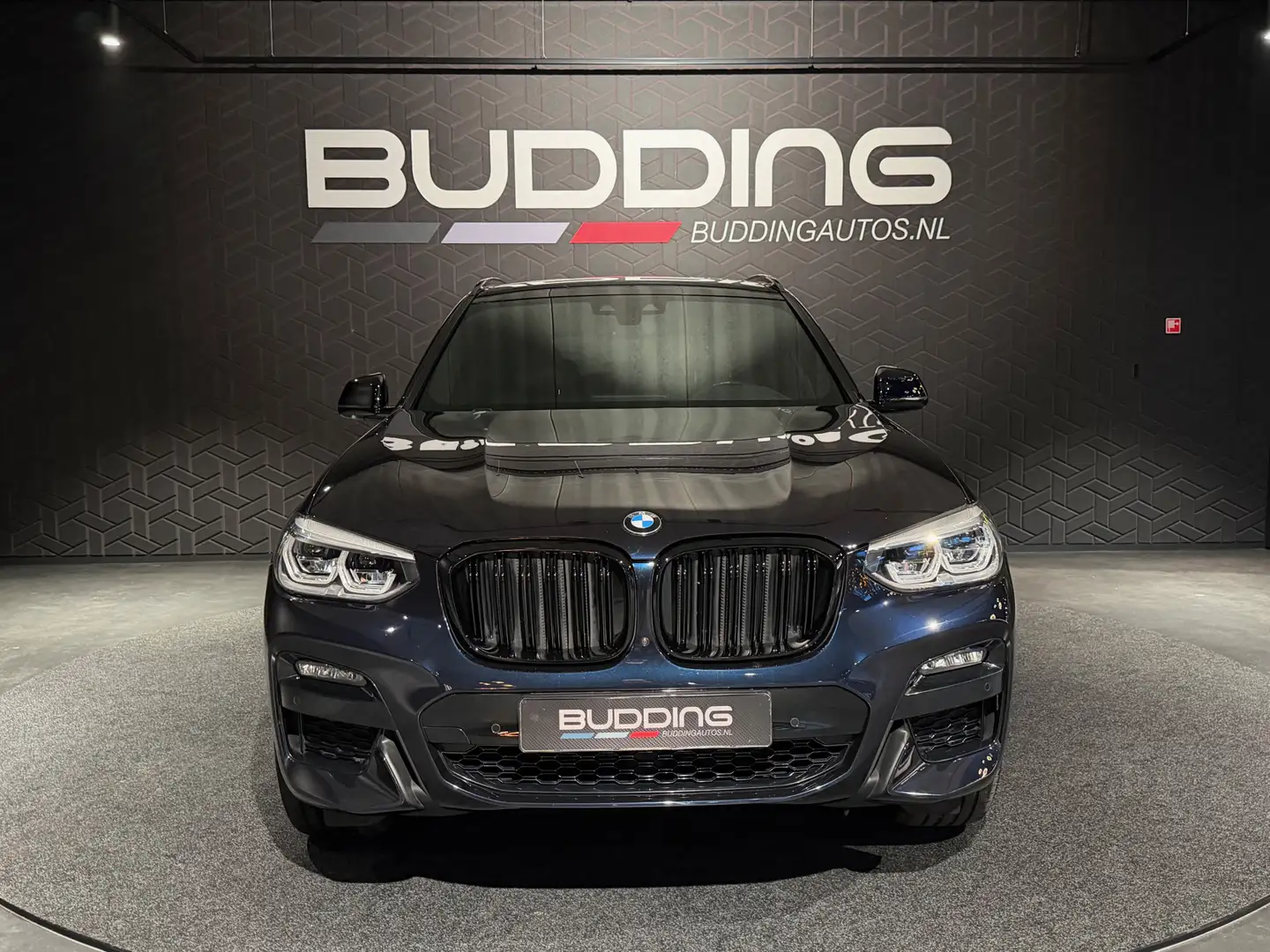 BMW X3 xDrive30e High Exe | M-sport | Camera | Zwart - 2