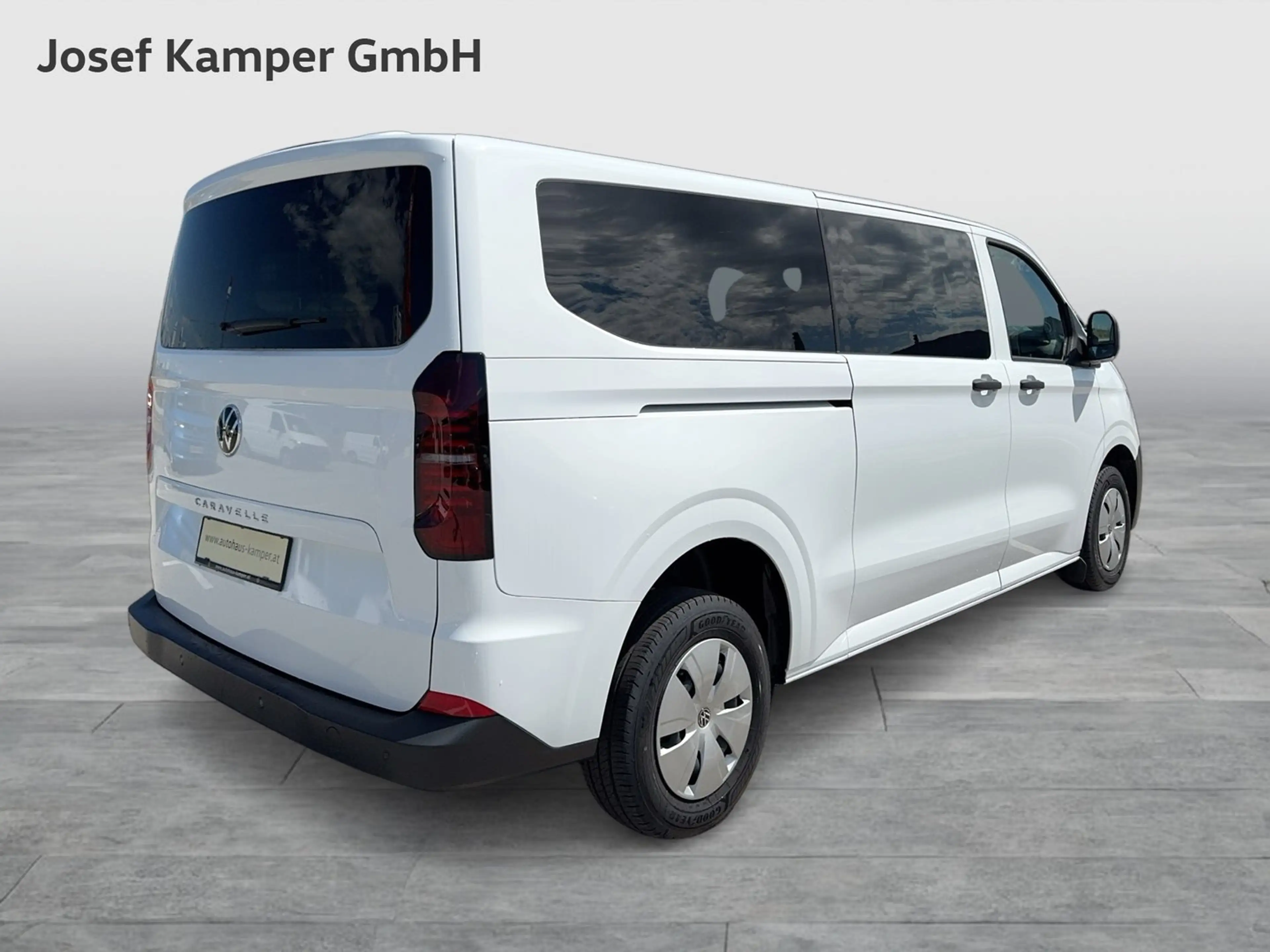 Volkswagen T7 Caravelle VW T7 Caravelle LR TDI — photo 5