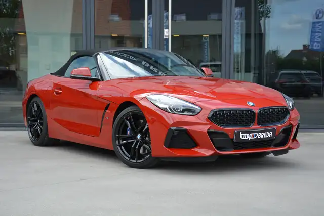BMW Z4 sDrive30i M-Sport/ San Francisco Red/Keyless/H&K