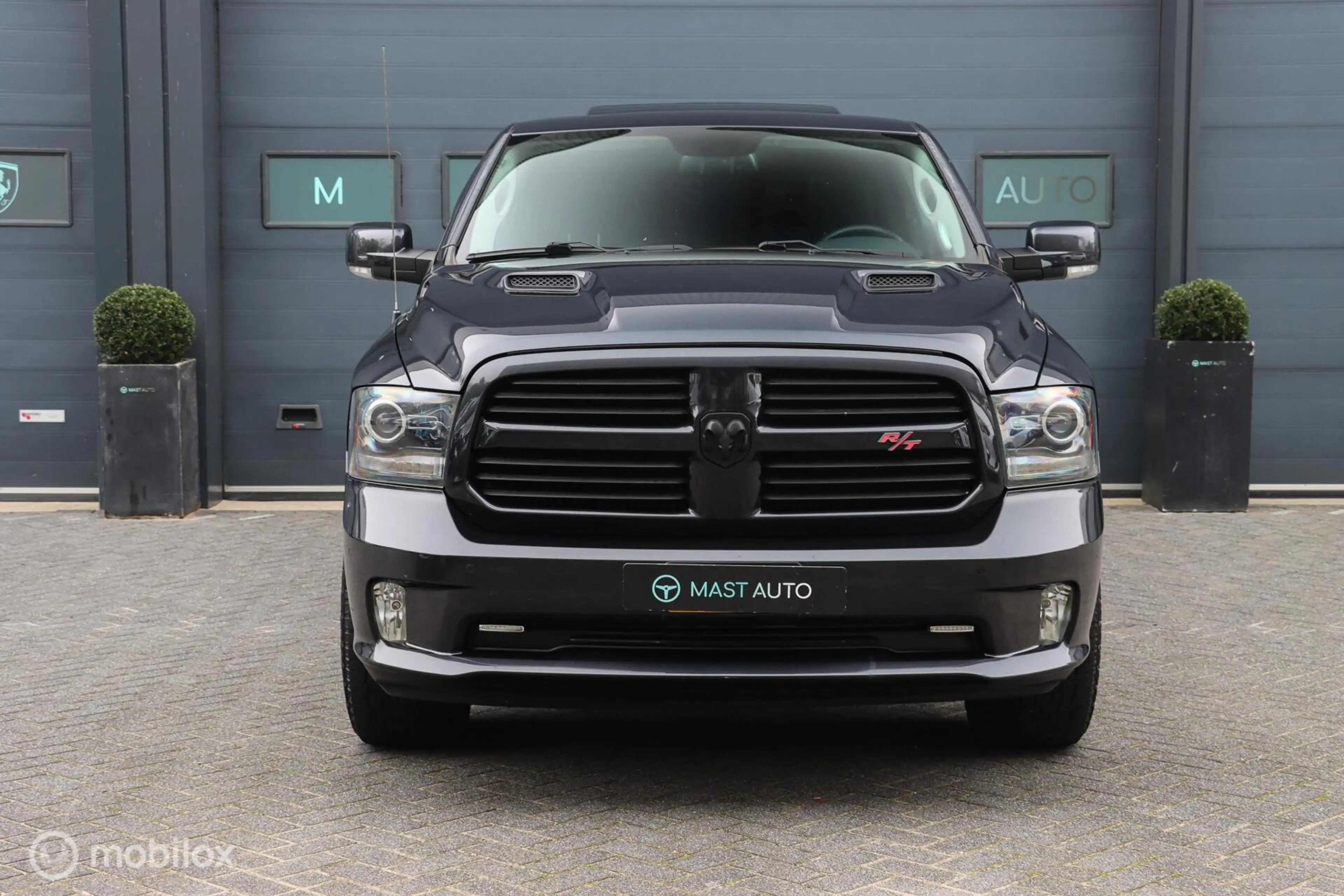 Dodge RAM 1500 5.7 V8 Quad Cab 6'4|NAP|LEDER|PANO|ALPINE|STO — photo 2