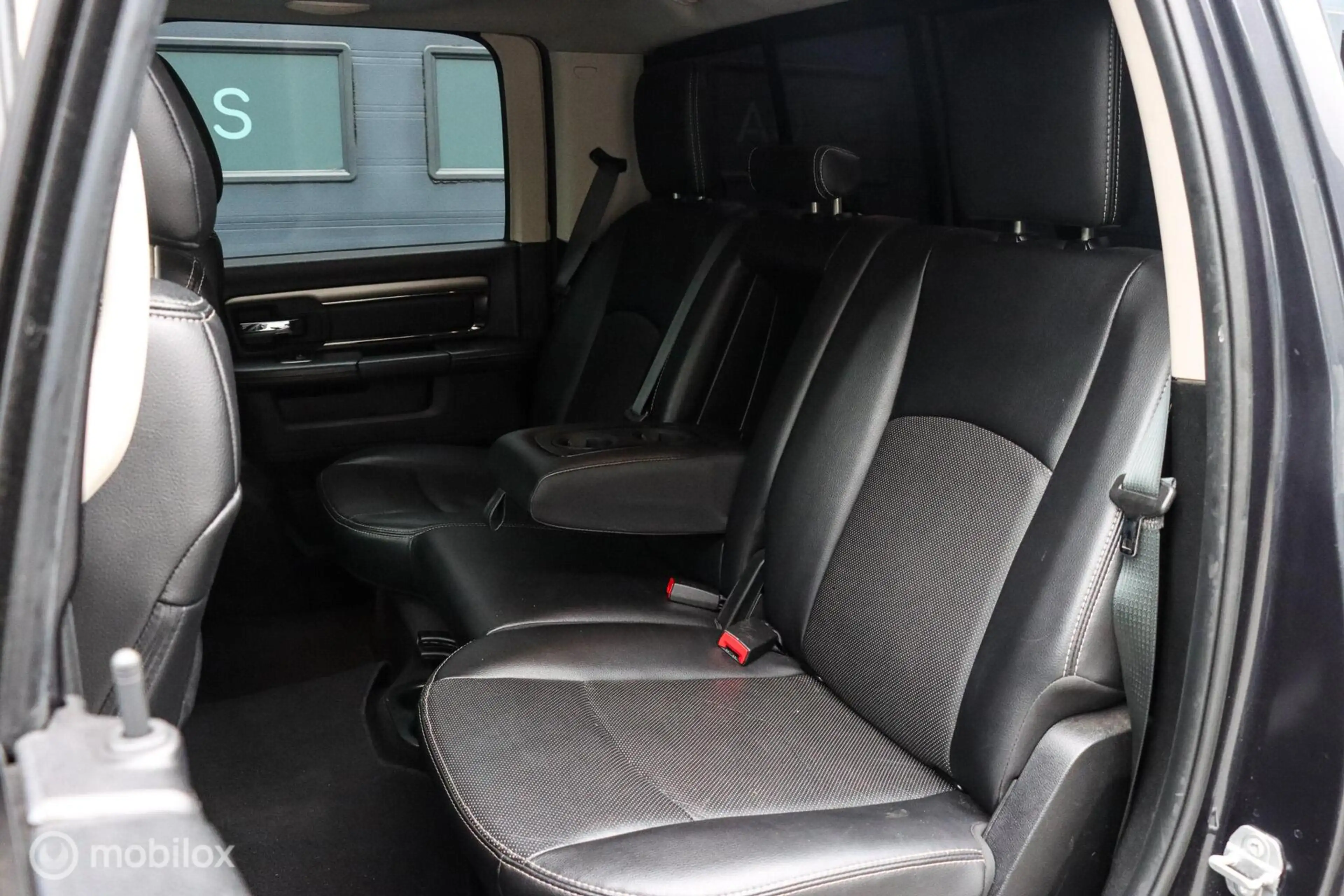 Dodge RAM 1500 5.7 V8 Quad Cab 6'4|NAP|LEDER|PANO|ALPINE|STO — photo 7
