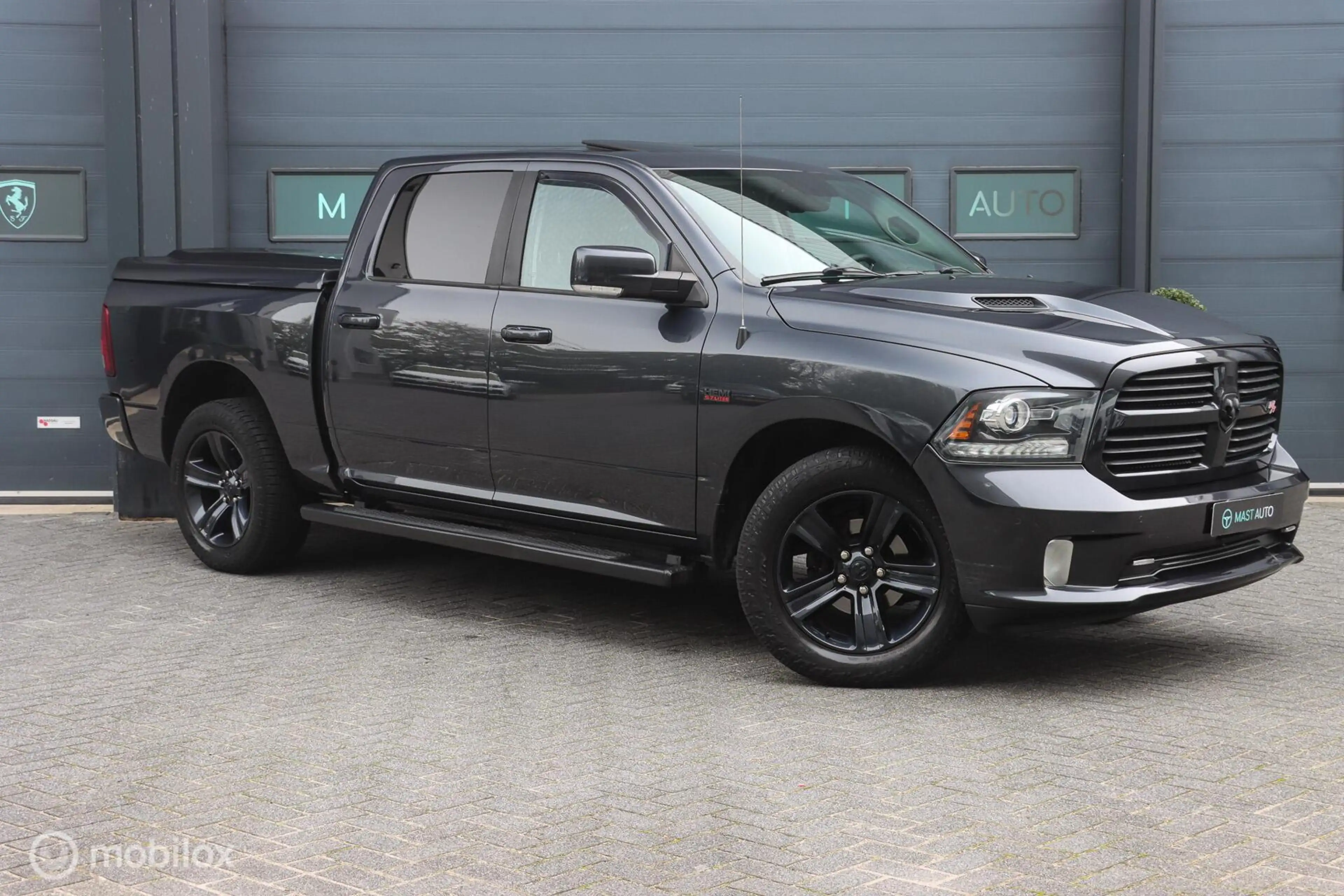 Dodge RAM 1500 5.7 V8 Quad Cab 6'4|NAP|LEDER|PANO|ALPINE|STO — photo 4