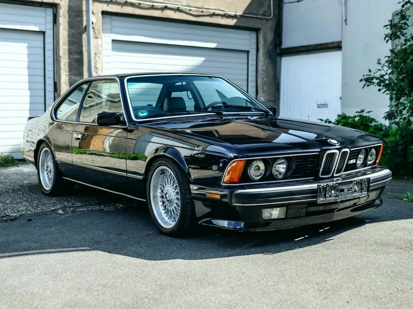 BMW M6 635 CSi Чёрный - 1