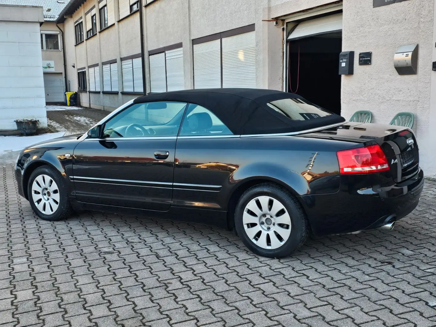 Audi A4 B7 Cabriolet 1.8 T 3. HAND ORIGINAL 85´000KM Czarny - 2