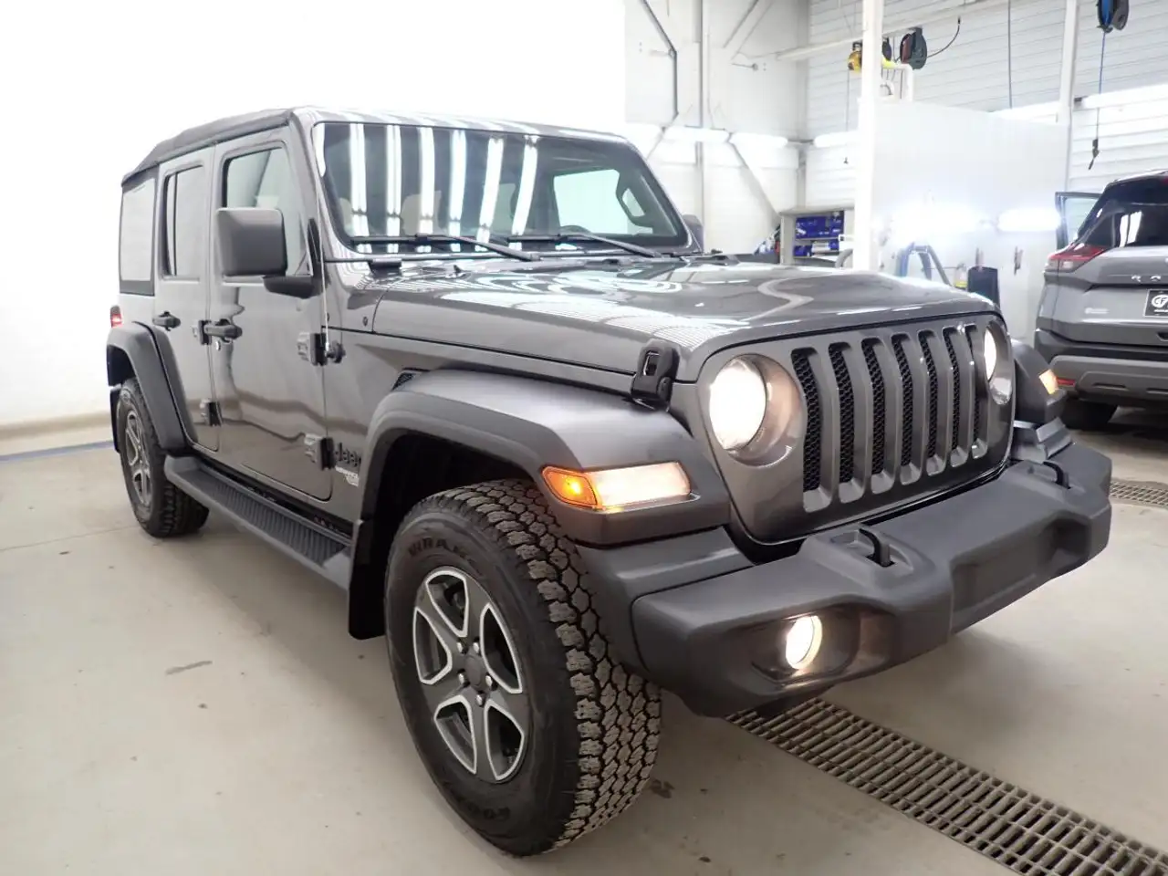 Jeep Wrangler снимка Jeep Wrangler