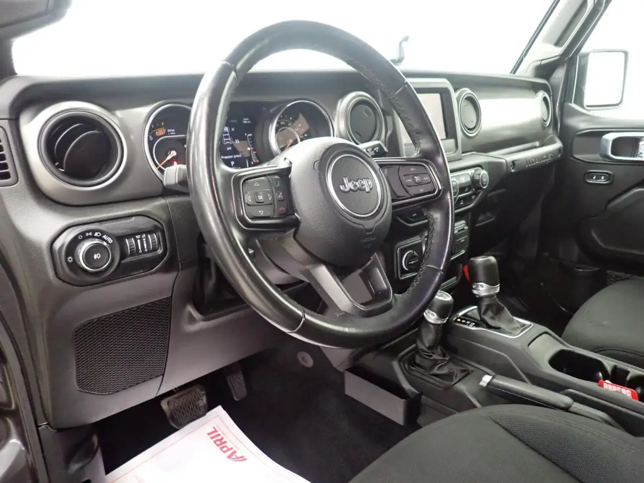 Jeep Wrangler снимка Jeep Wrangler