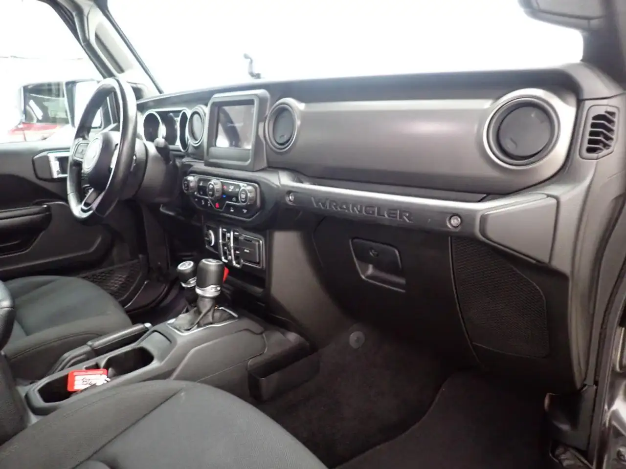 Jeep Wrangler снимка Jeep Wrangler