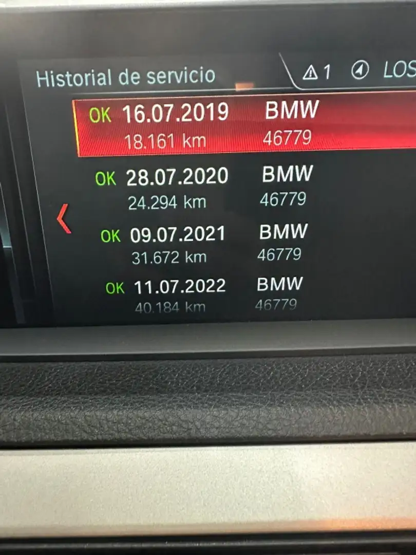BMW 116 116dA Blanc - 2