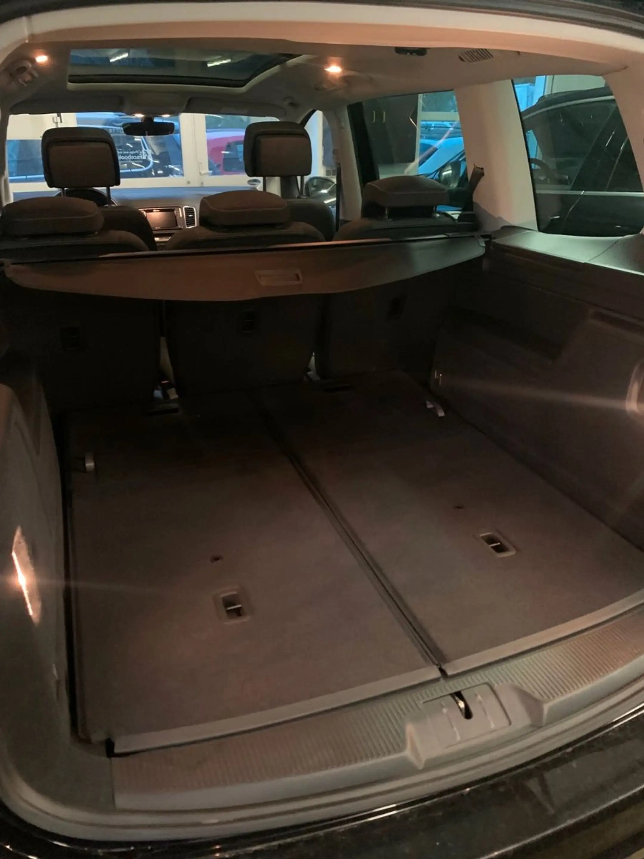 Volkswagen Sharan Comfortline 1.4 TSI Pano 7 Sitzer Carplay — photo 14