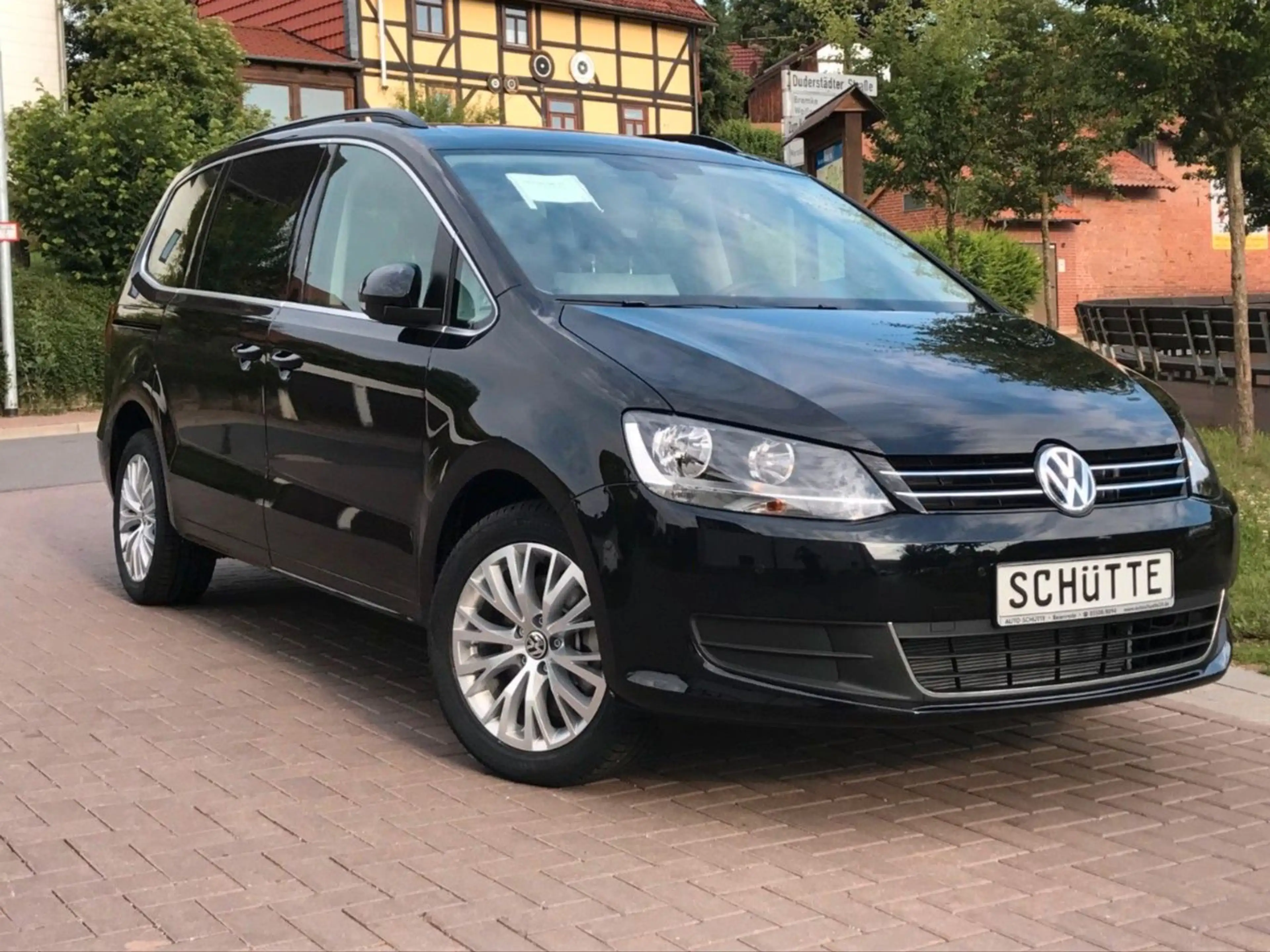 Volkswagen Sharan Comfortline 1.4 TSI Pano 7 Sitzer Carplay