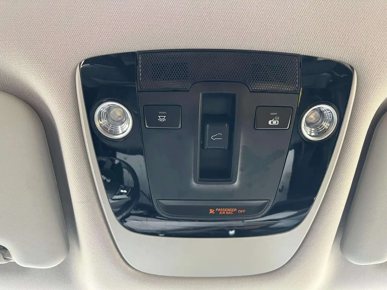Kia Seltos photo Kia Seltos