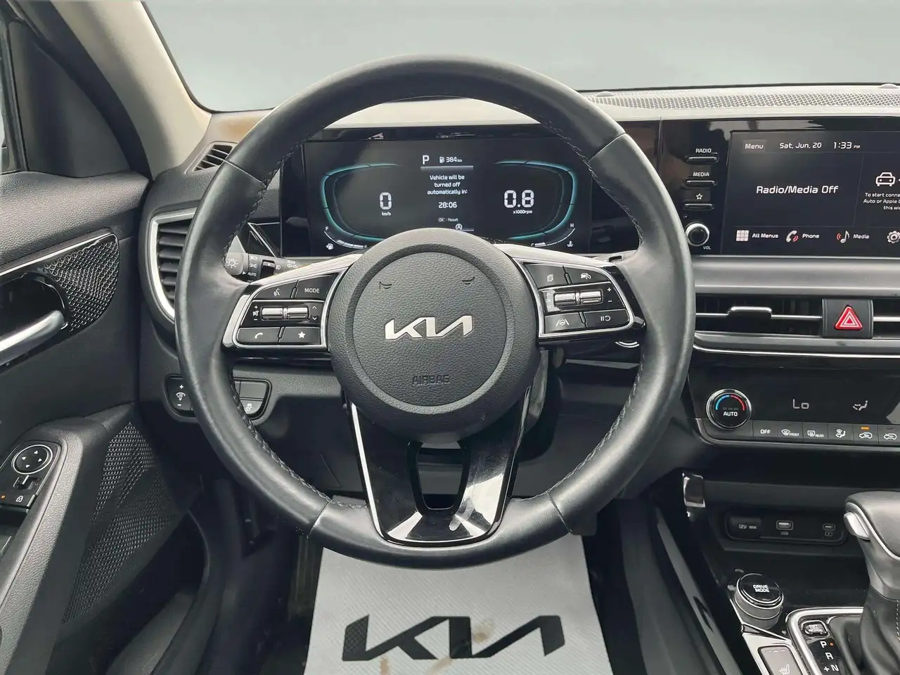 Kia Seltos photo Kia Seltos
