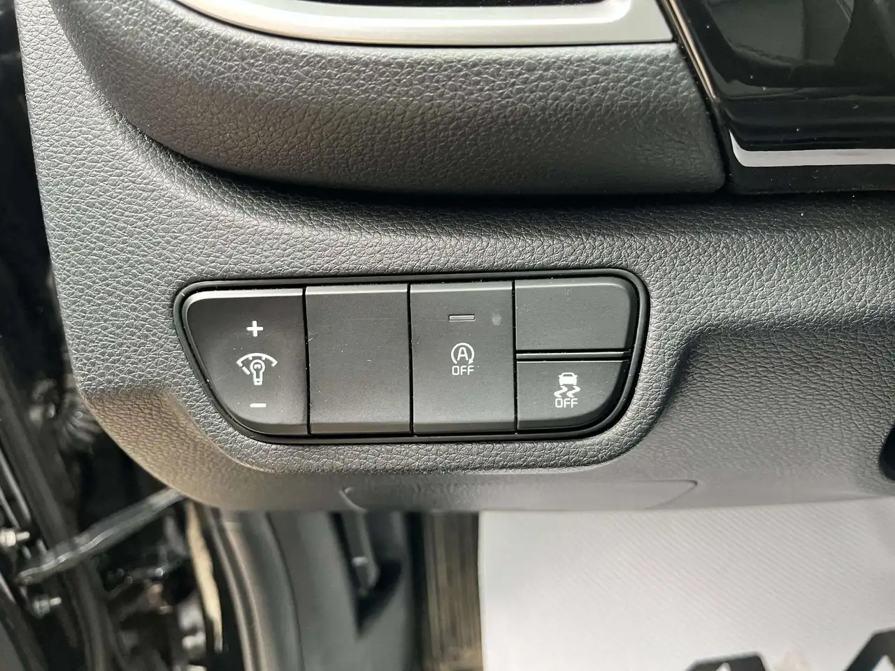 Kia Seltos photo Kia Seltos