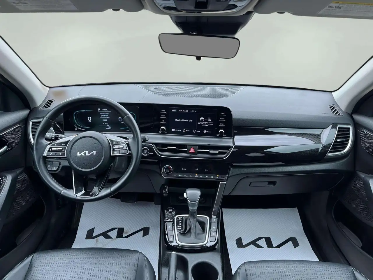 Kia Seltos photo Kia Seltos