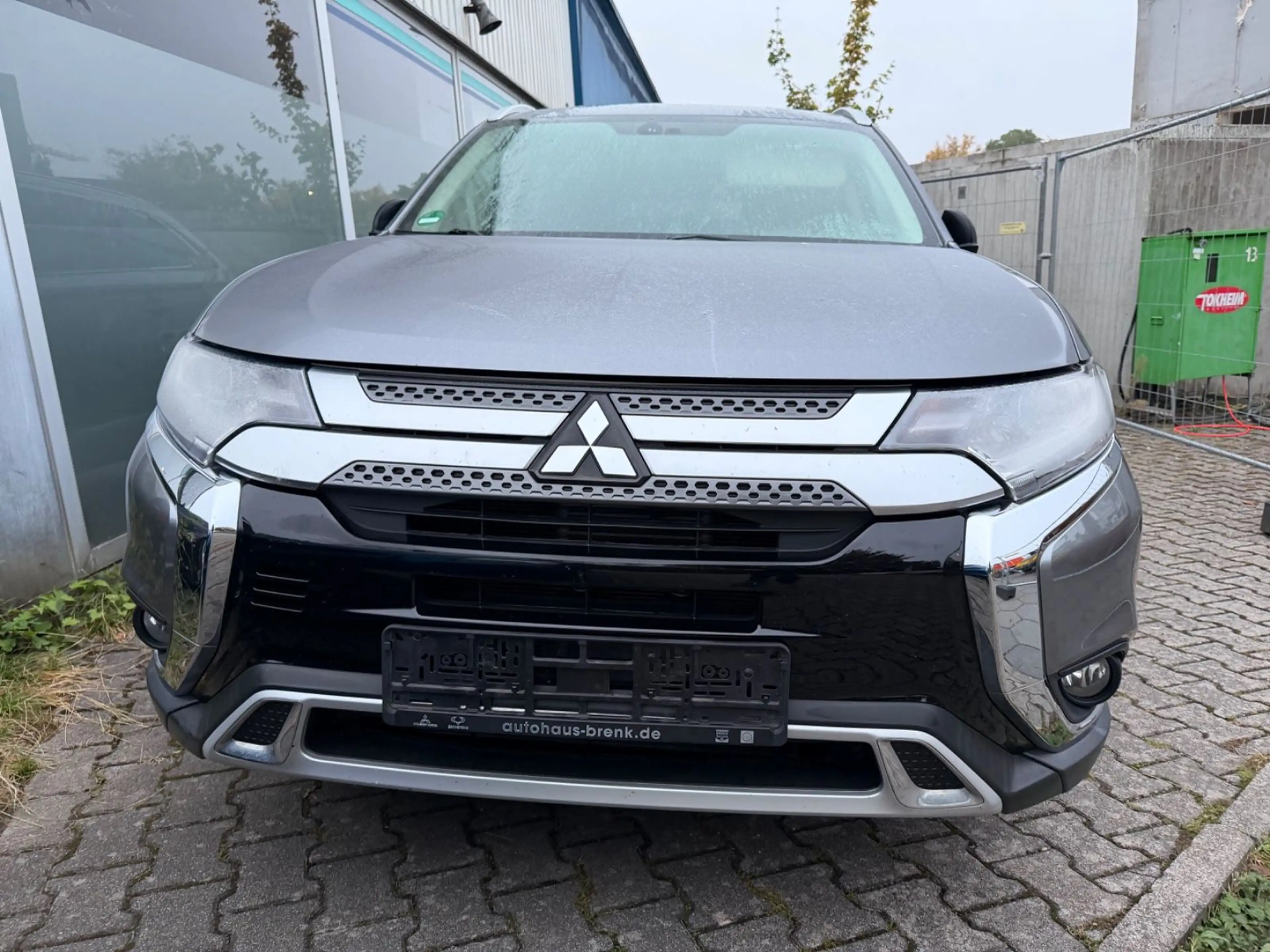 Mitsubishi Outlander 2.0 2WD Automatik Kamera inkl.Garantie — photo 2
