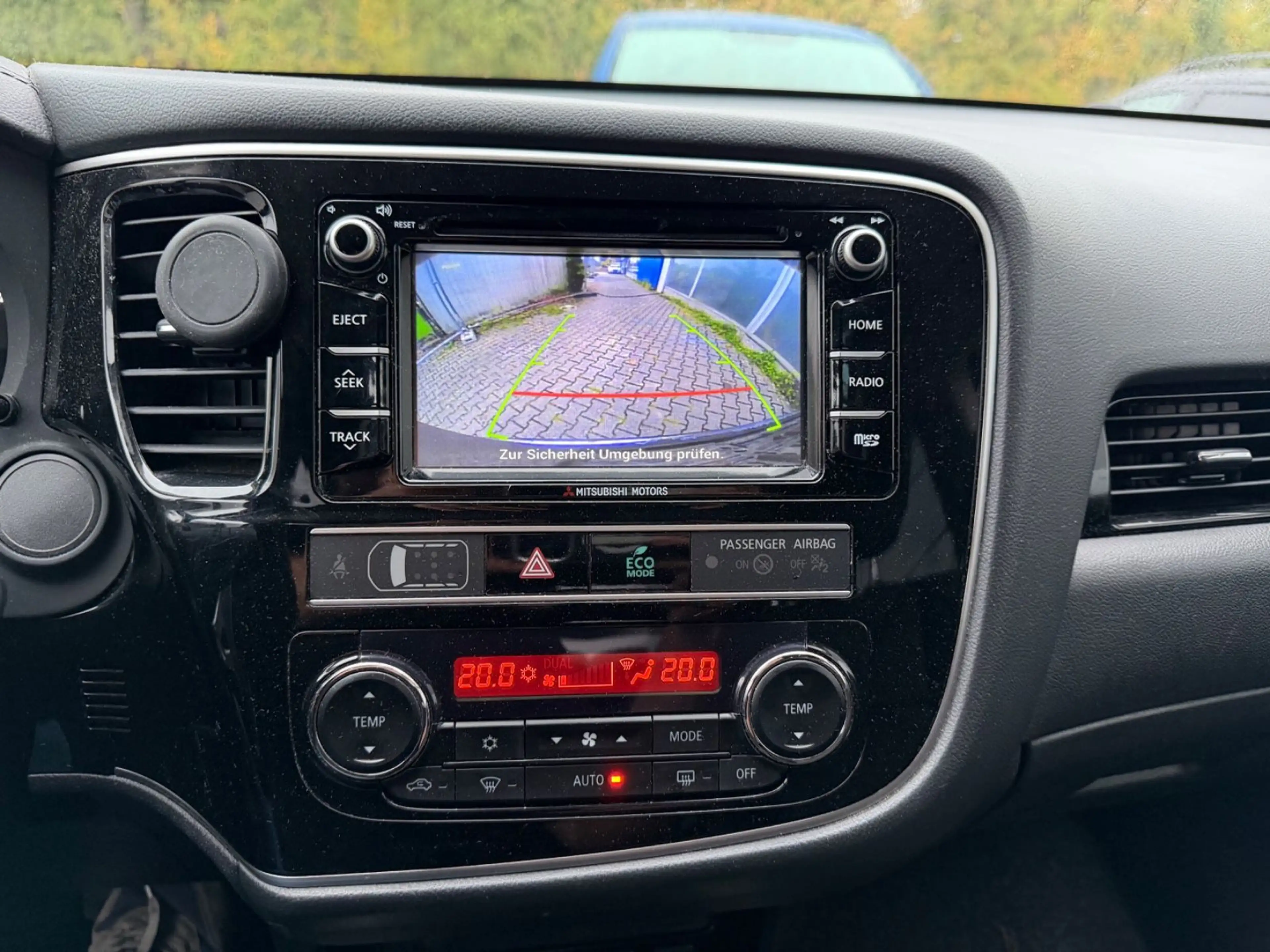 Mitsubishi Outlander 2.0 2WD Automatik Kamera inkl.Garantie — photo 10