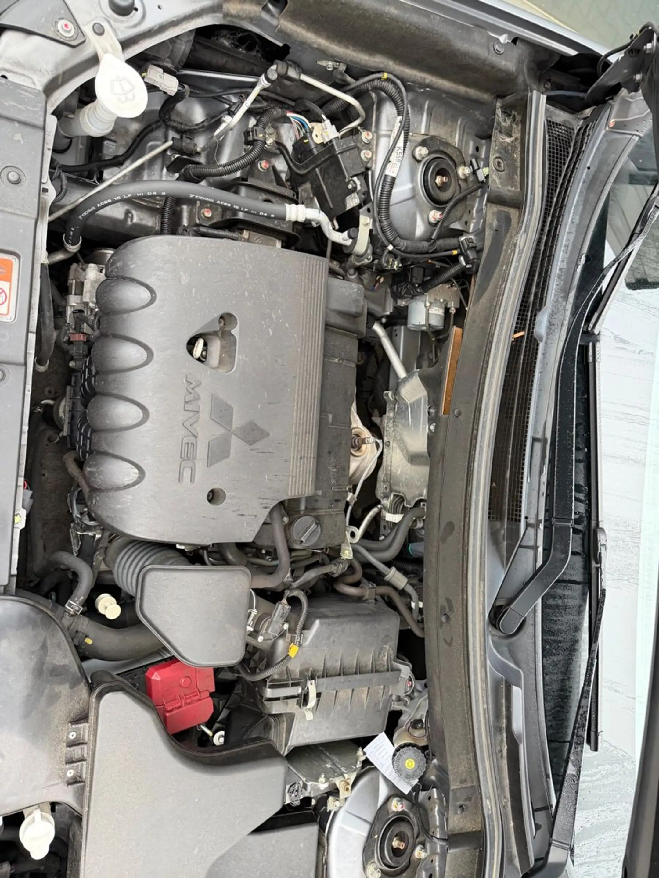 Mitsubishi Outlander 2.0 2WD Automatik Kamera inkl.Garantie — photo 18